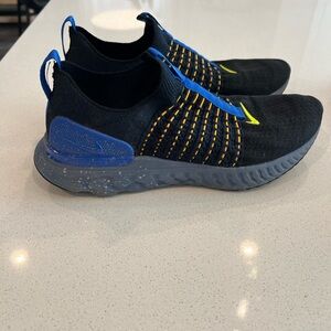 Nike Black and Blue Athletic Shoes